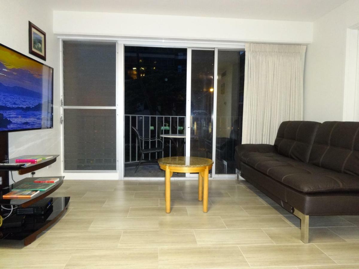 Waikiki 2Br King/King Beds Newly Renovated Apartamento Honolulu Exterior foto